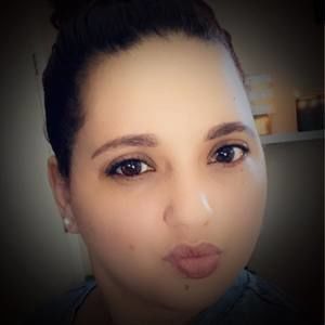 Meet your Posher, Violeta